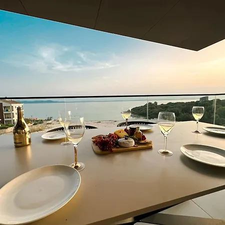 Apartment Amber With Jacuzzi & Sea View *