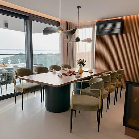 Amber With Jacuzzi & Sea View