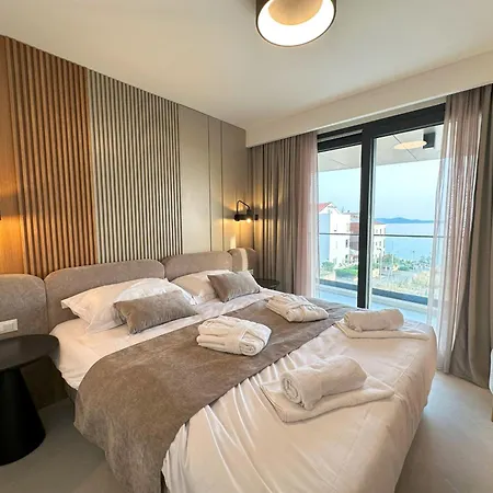 Apartmán Amber With Jacuzzi & Sea View