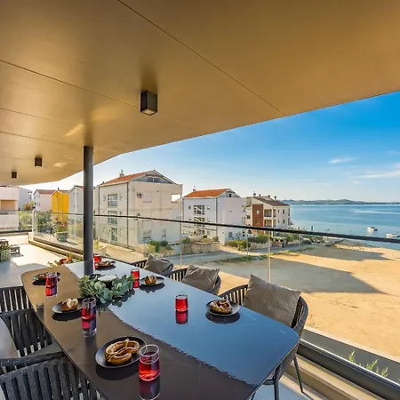 Apartmán Amber With Jacuzzi & Sea View