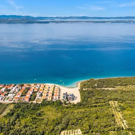 Amber With Jacuzzi & Sea View Zadar